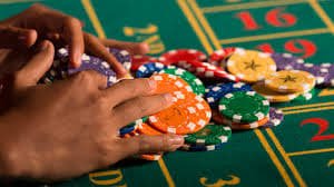 Pengguna menikmati kemudahan akses event dan fitur sports betting melalui perangkat mobile